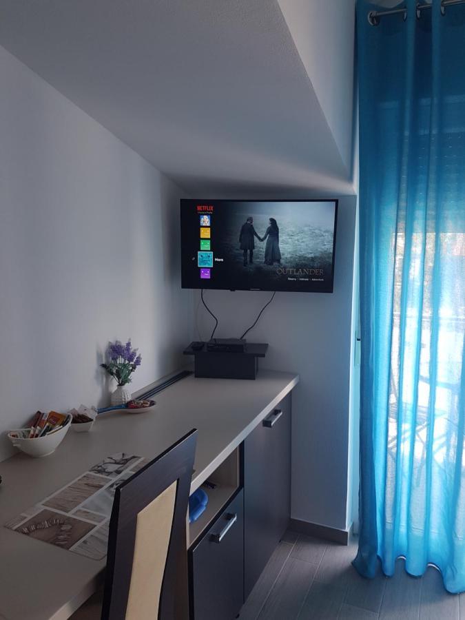 Gabi Rooms & Studio Apartment Lozovac Exterior photo